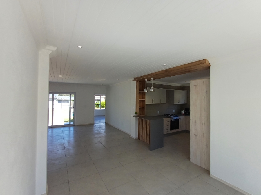 3 Bedroom Property for Sale in Palmiet Western Cape